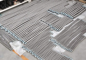 pipa logam fleksibel